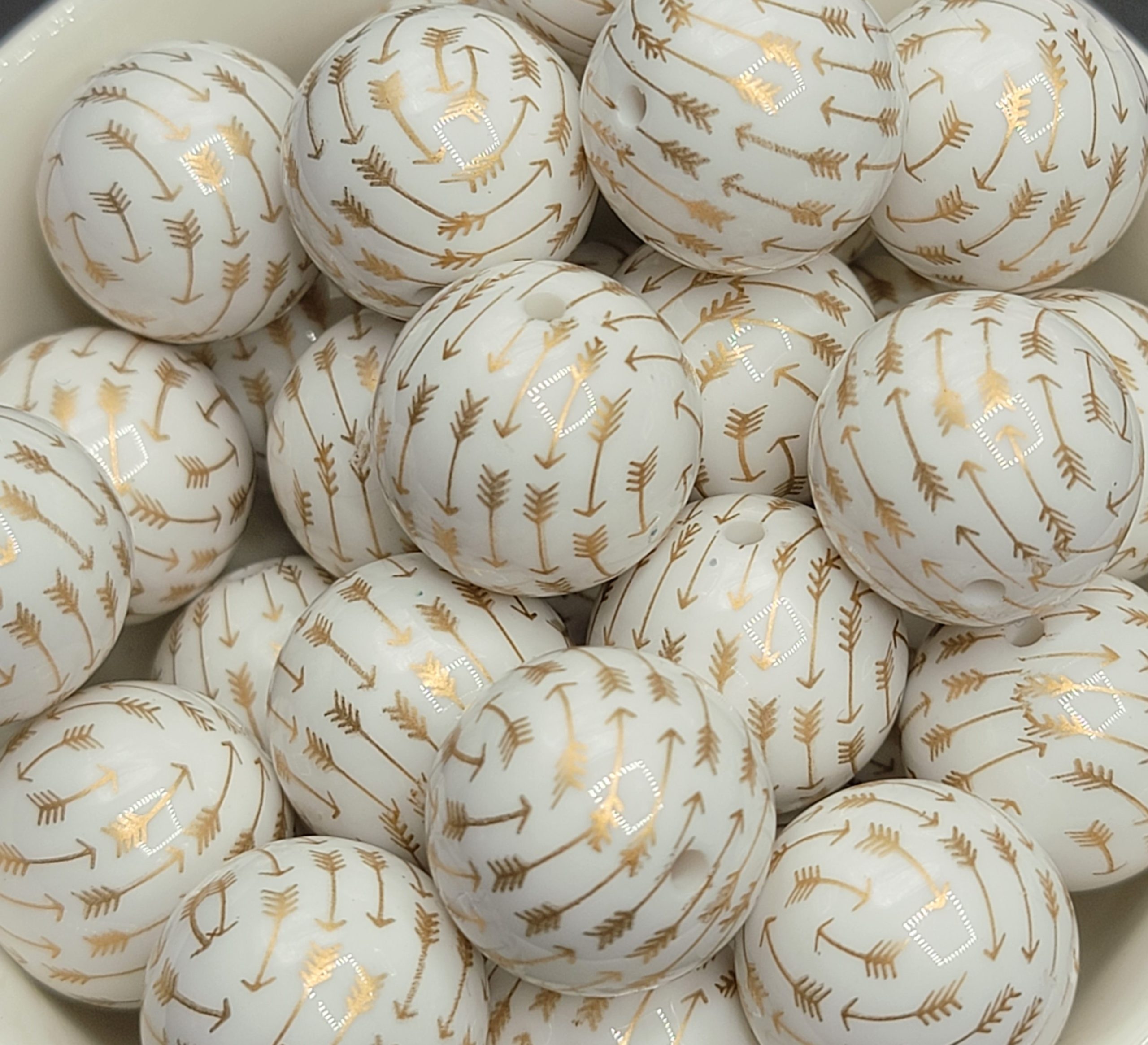 Cream/Gold Arrows - 5pc. Beads