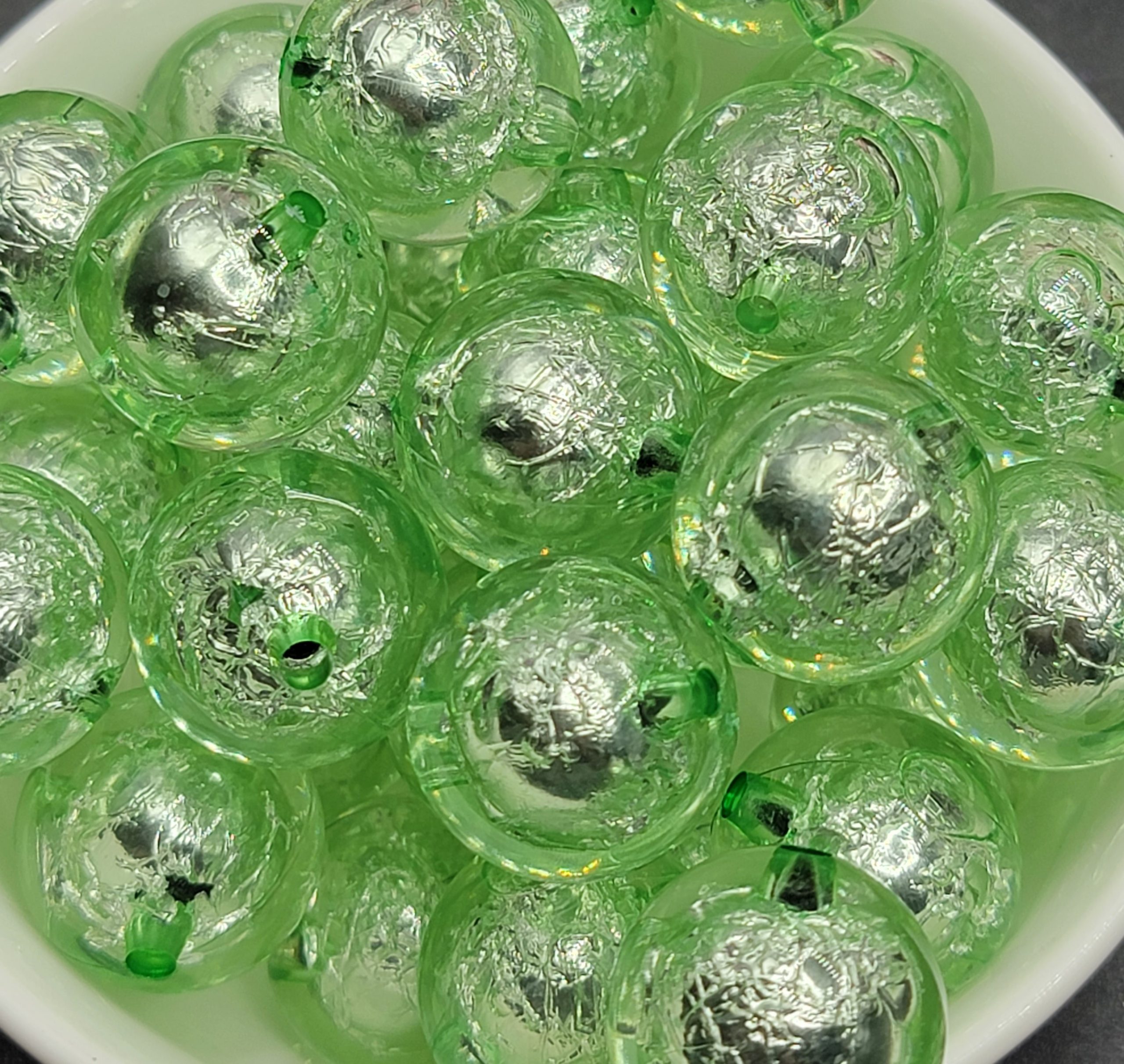 Foil Core - Light Mint Green 5pc. - Beads