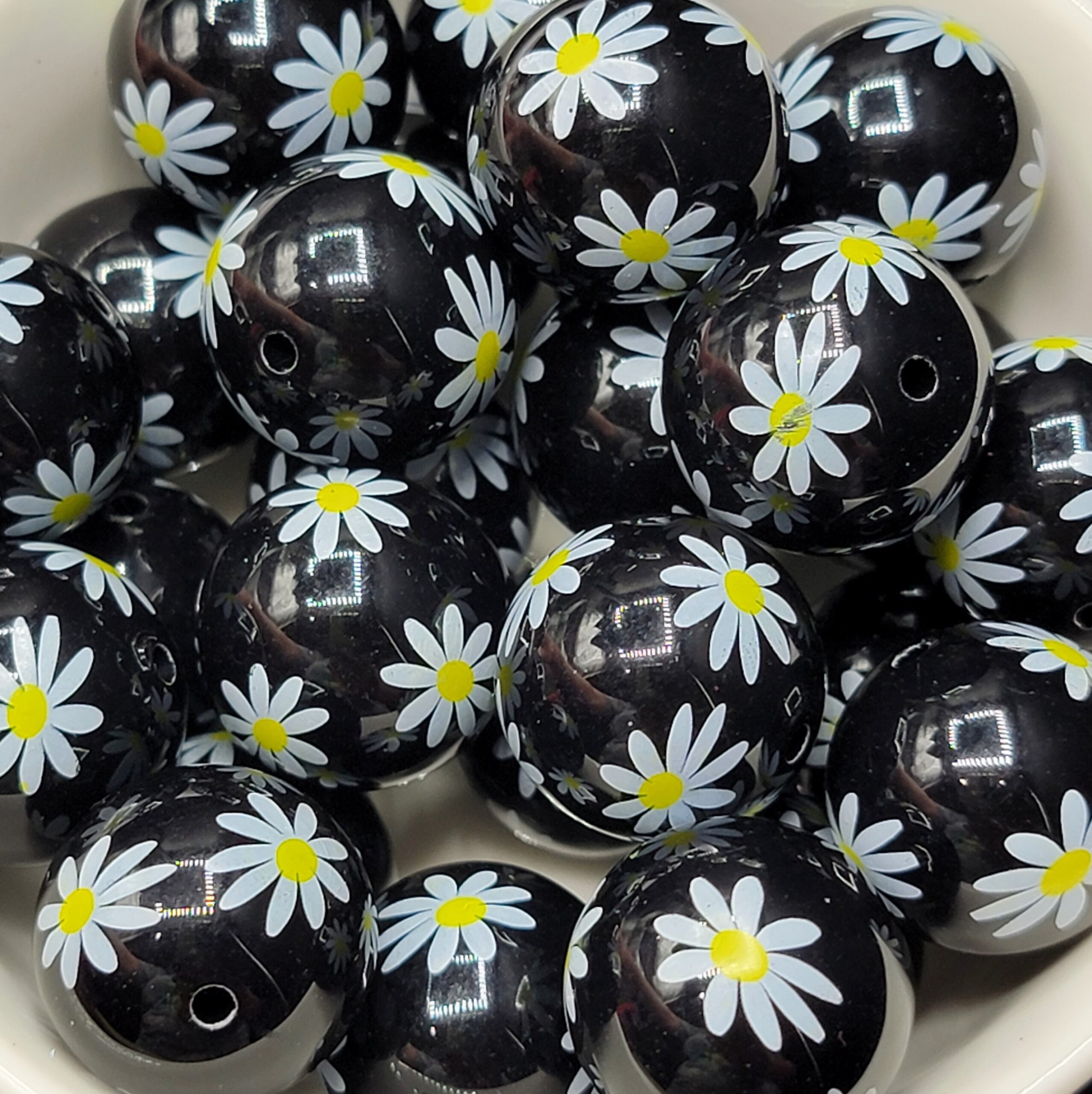 Black Daisy - 5pc. - Beads