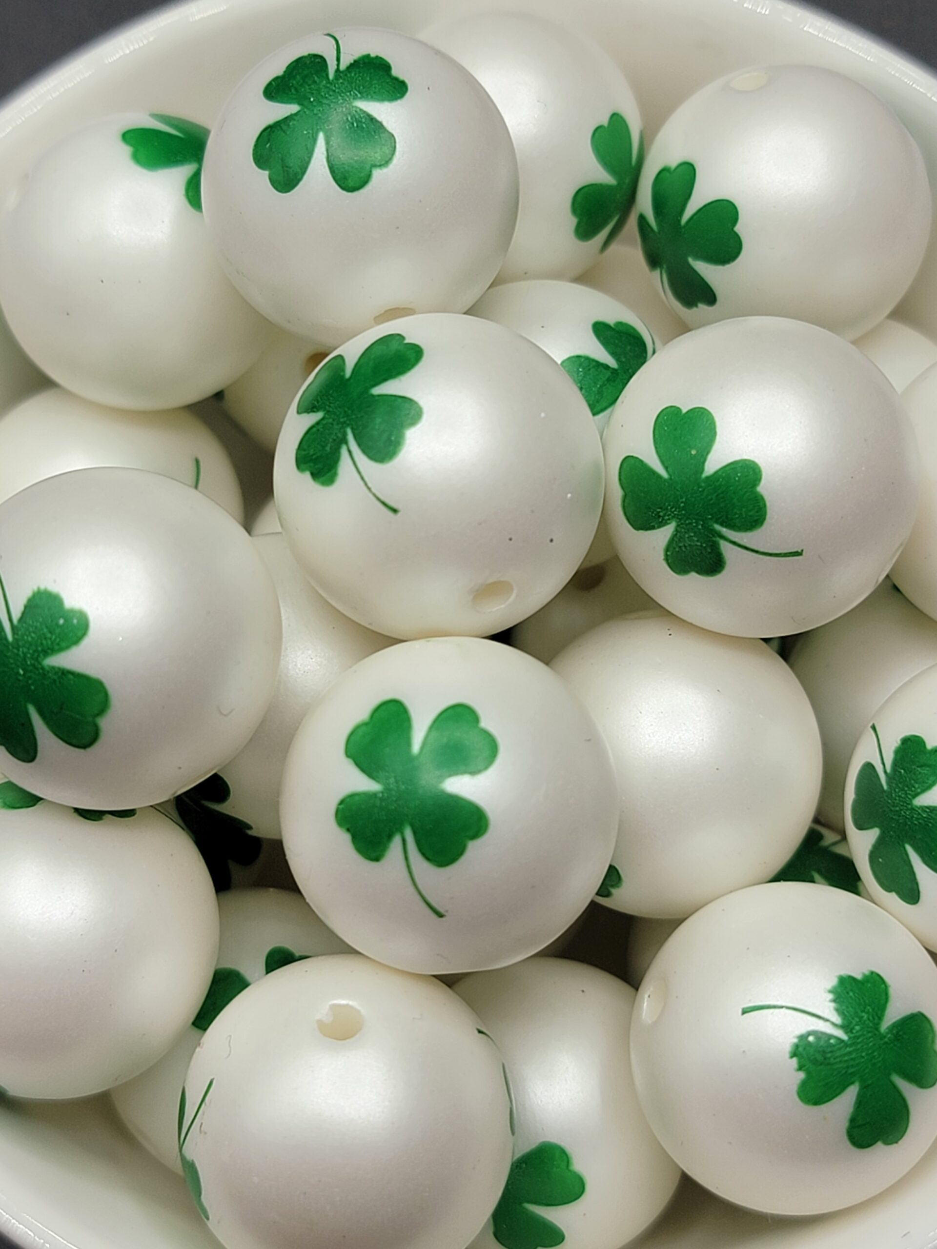 Shamrocks 5pc. - Beads