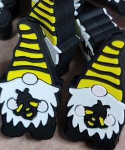 Gnome w/Bee - Focal