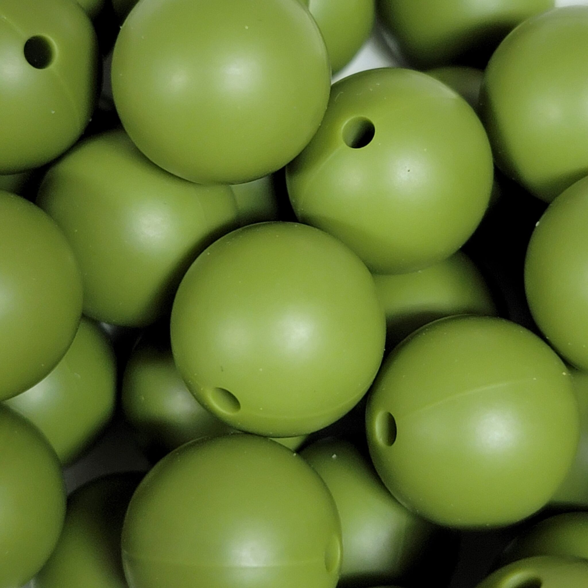 Olive Green 15mm Round Glitter Fetish