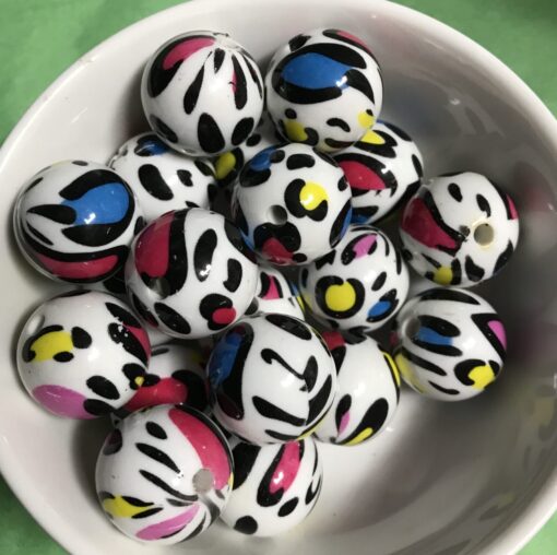 Bright Leopard - 5pc beads