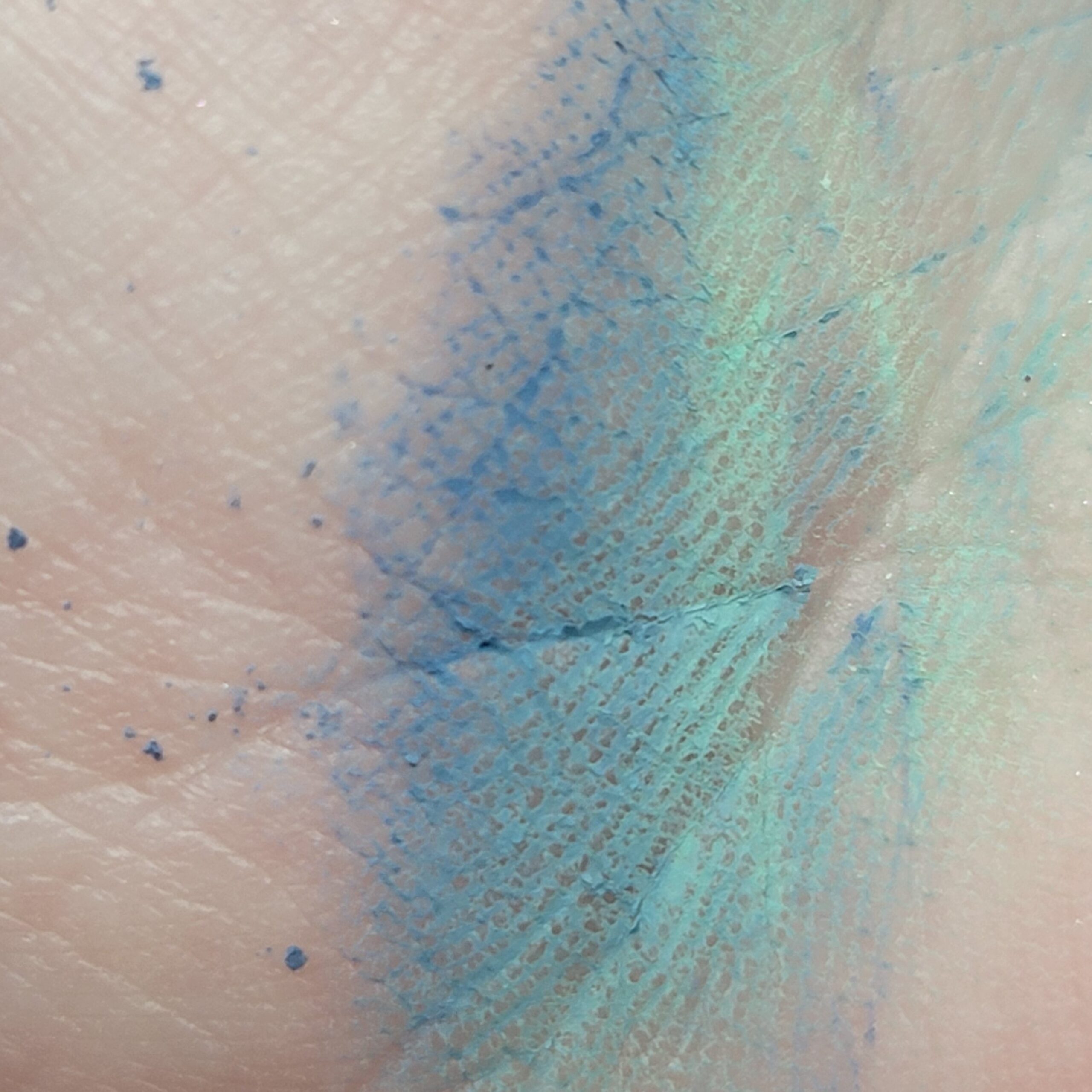 Coming in Hot (thermal pigment) - Image 3
