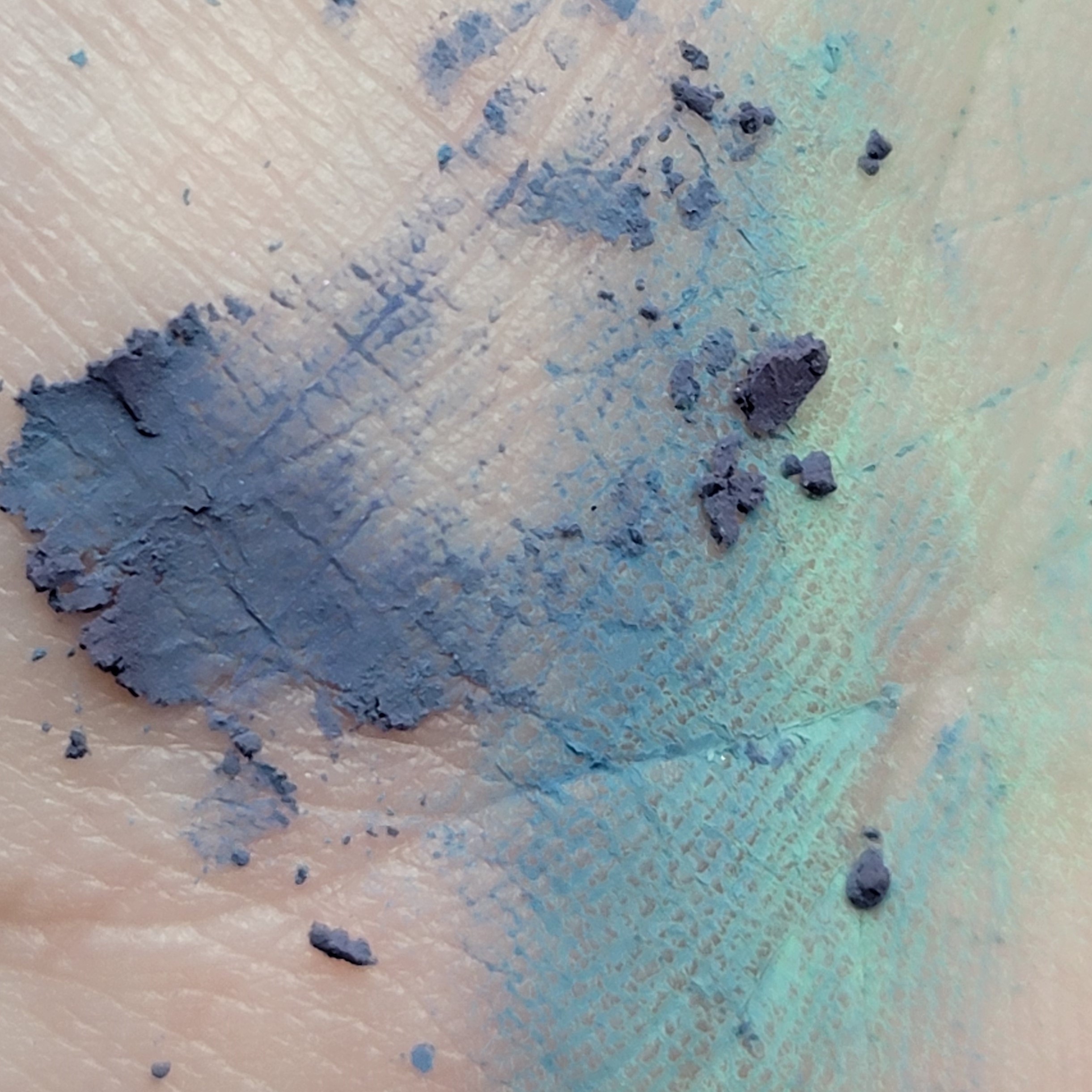 Coming in Hot (thermal pigment) - Image 2