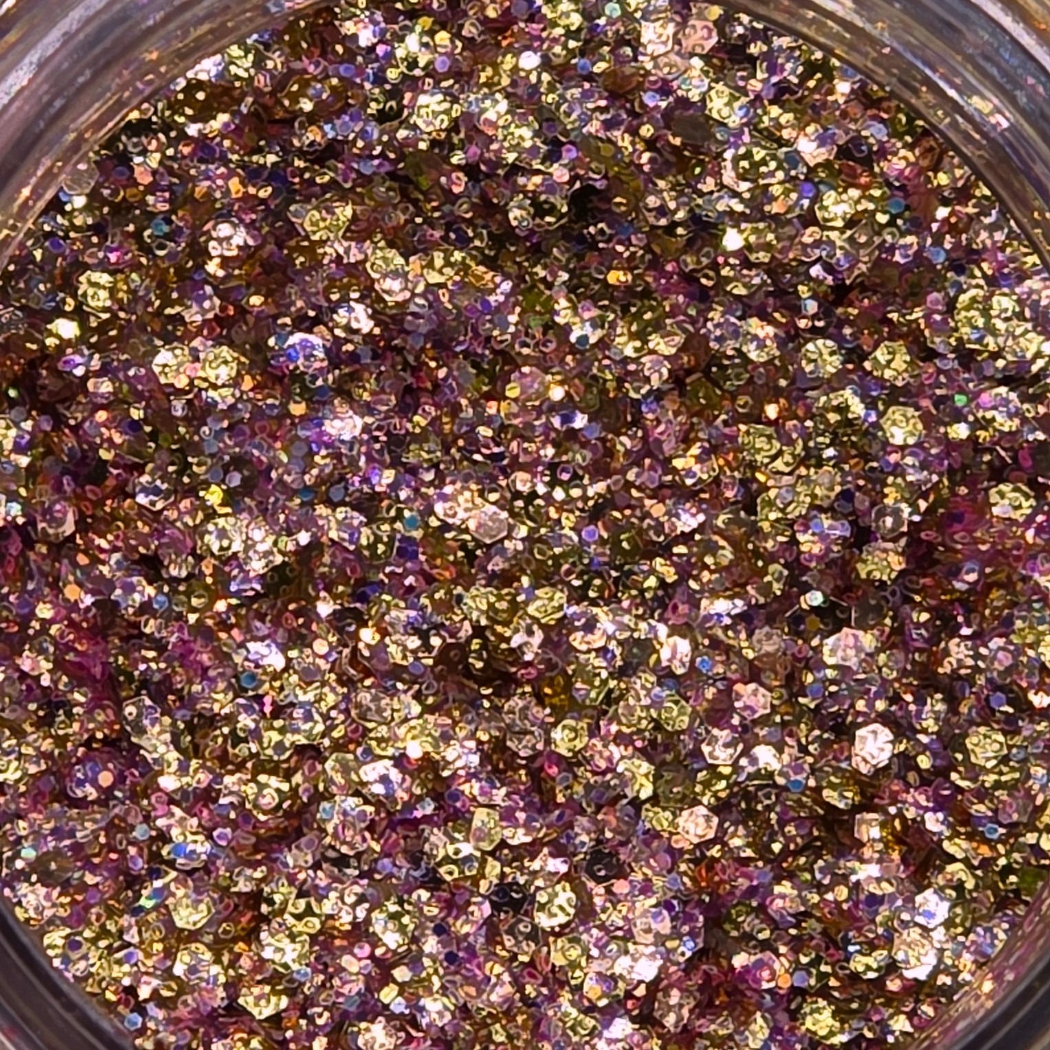 Love is in the Air (mm)